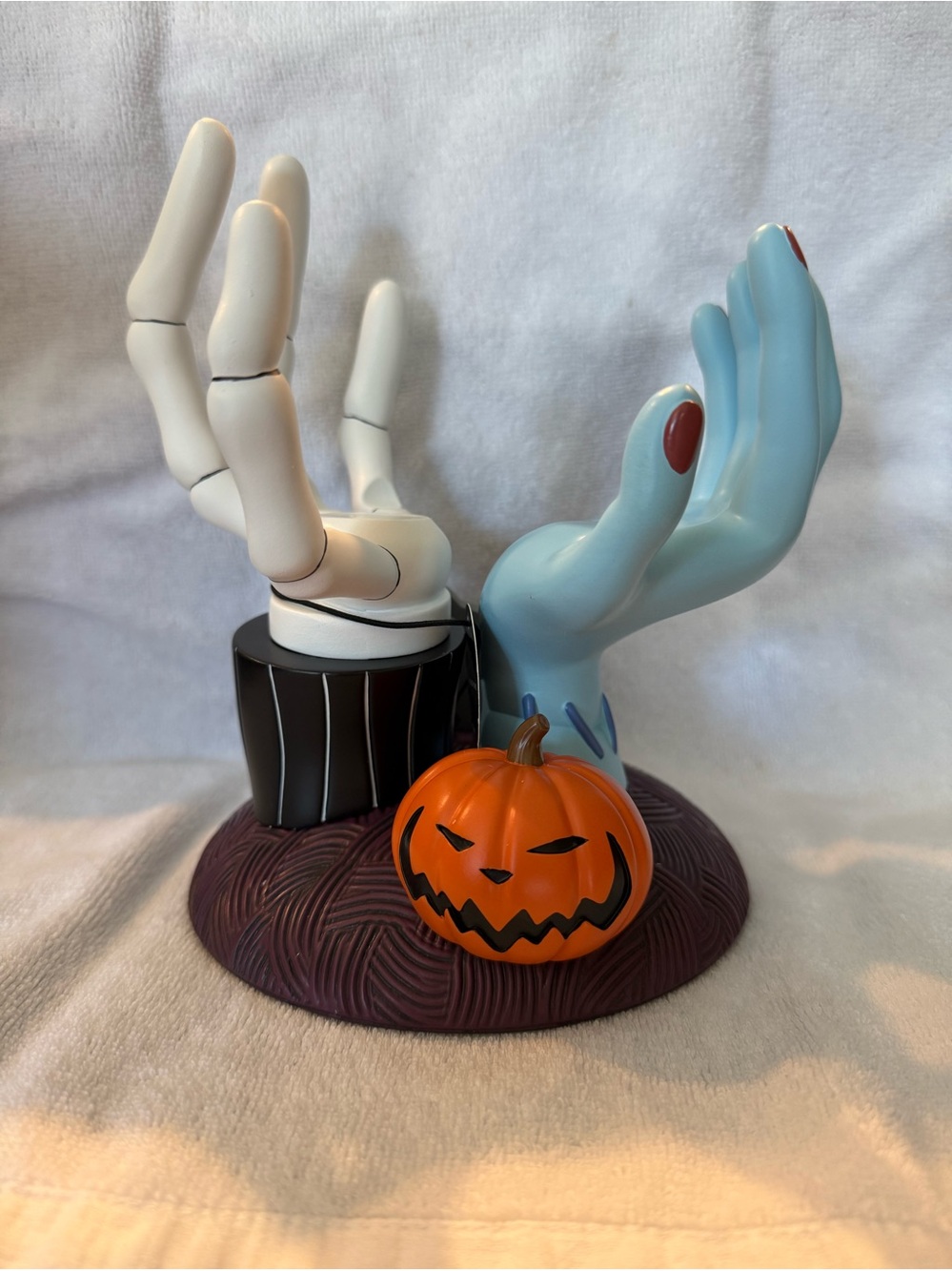Bath and Body Works Jack Skellington & Sally Hands Pedestal 3-Wick Candle Holder